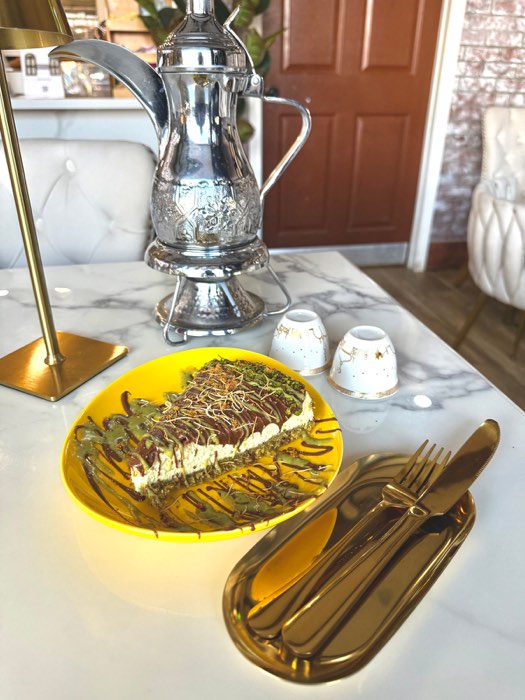 Dubai Konafa Cheesecake