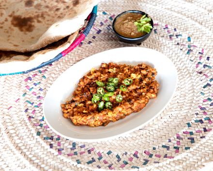 فاصولیا مع البيض FASOLIA WITH EGG